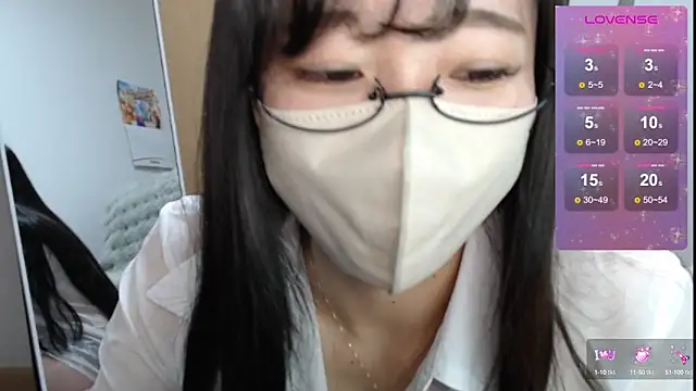 Snapshot of Rio_chan_ chatting on 03-05-25, 03:18 Rio chan online show from 03-05-25, 03:18