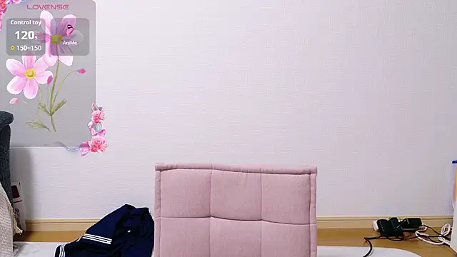 Snapshot of Rio_chan_ chatting on 10-26-25, 12:16 Rio chan online show from 10-26-25, 12:16