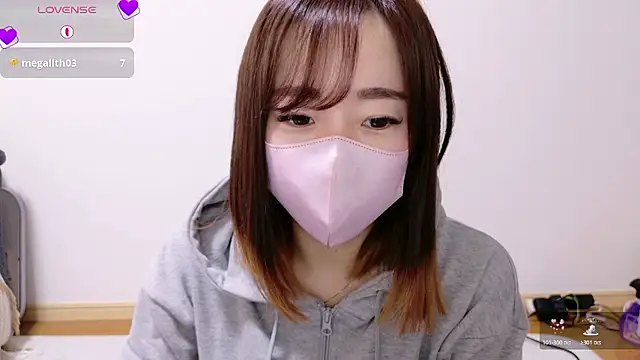 Snapshot of Rio_chan_ chatting on 11-24-25, 01:00 Rio chan online show from 11-24-25, 01:00