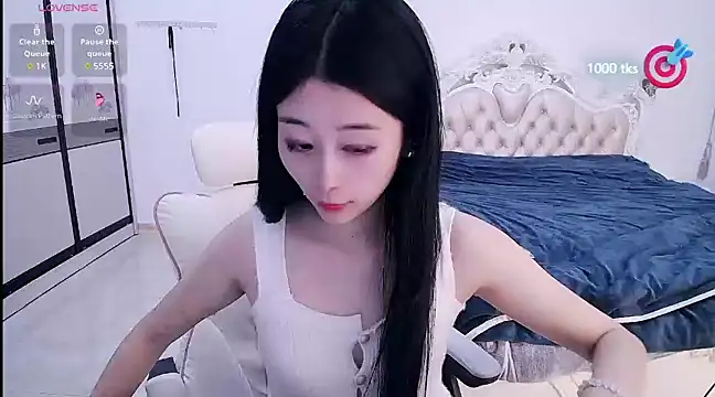 Snapshot of CN-xiaofei chatting on 02-06-25, 05:46 CN-xiaofei online show from 02-06-25, 05:46