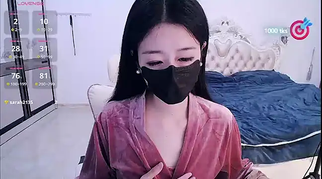 Snapshot of CN-xiaofei chatting on 02-07-25, 10:40 CN-xiaofei online show from 02-07-25, 10:40