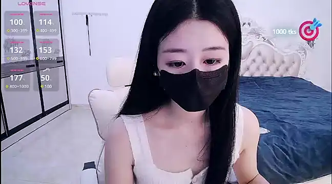 Snapshot of CN-xiaofei chatting on 02-19-25, 02:44 CN-xiaofei online show from 02-19-25, 02:44