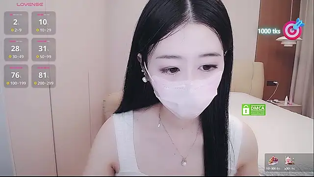 Snapshot of CN-xiaofei chatting on 09-29-25, 03:55 CN-xiaofei online show from 09-29-25, 03:55