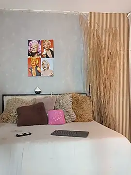 nahiarapalmer19 online show from 07-10-26, 12:59