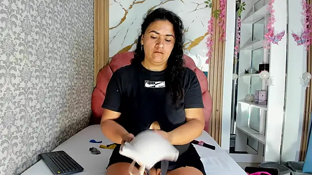 valeria rivera1 online show from 04-16-26, 07:03