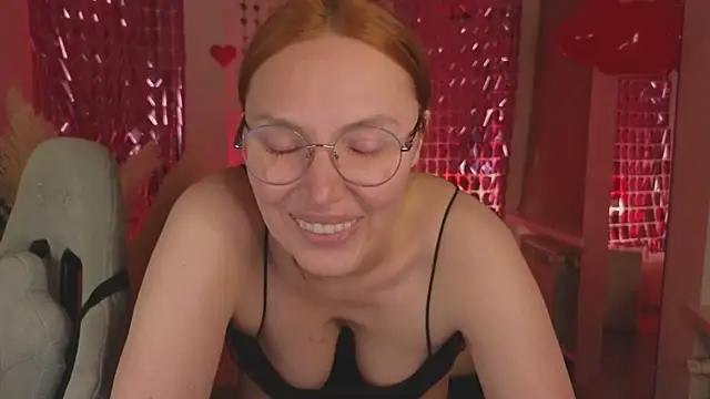Snapshot of Love_Call chatting on 02-05-25, 11:23 Love Call online show from 02-05-25, 11:23