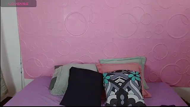 dulcenia rose online show from 03-17-25, 01:50