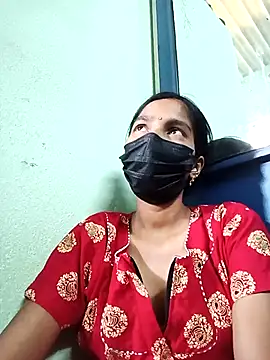 Snapshot of anusiya01 chatting on 03-10-25, 06:16 anusiya01 online show from 03-10-25, 06:16