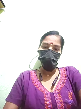 Snapshot of anusiya01 chatting on 09-10-25, 02:50 anusiya01 online show from 09-10-25, 02:50