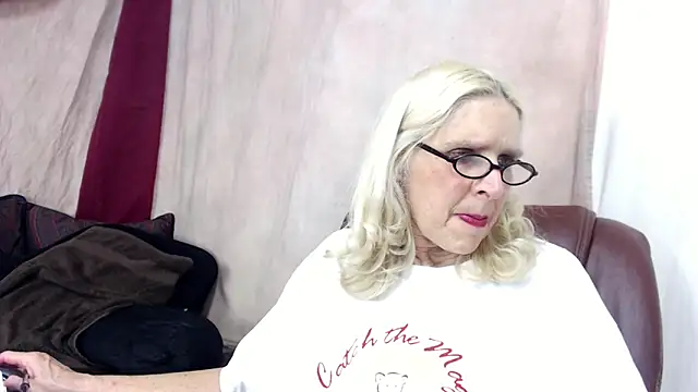 Jean Saint Sin online show from 04-14-26, 05:57