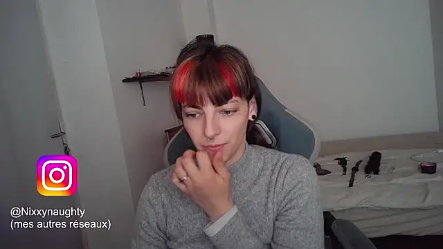 Snapshot of Nixxy_naughty chatting on 02-15-25, 08:43 Nixxy naughty online show from 02-15-25, 08:43