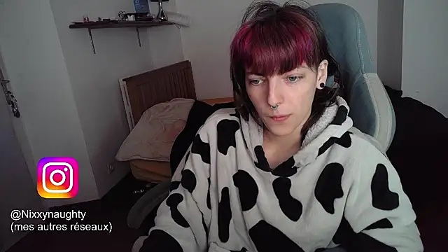 Snapshot of Nixxy_naughty chatting on 03-17-25, 10:49 Nixxy naughty online show from 03-17-25, 10:49
