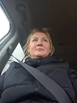 Snapshot of -Schweppes- chatting on 12-21-24, 09:12 -Schweppes- online show from 12-21-24, 09:12