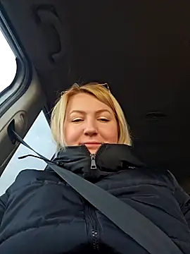 Snapshot of -Schweppes- chatting on 12-22-24, 07:33 -Schweppes- online show from 12-22-24, 07:33