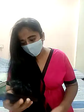 DIZZLING DIVA online show from 12-23-24, 11:39