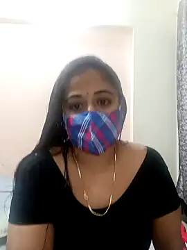 DIZZLING DIVA online show from 12-26-24, 02:37