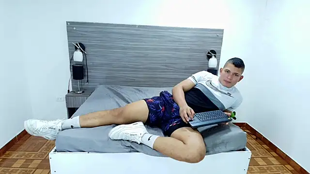 Loony Zion online show from 01-22-25, 04:12