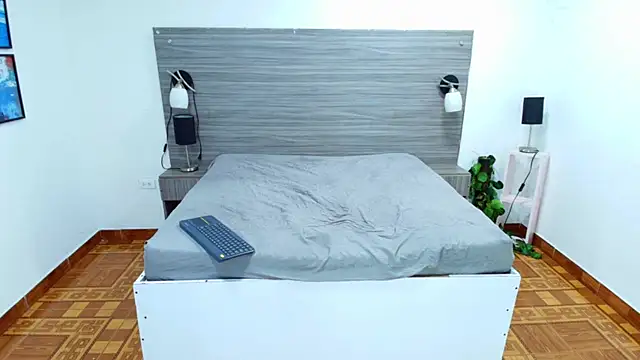 Loony Zion online show from 01-27-25, 01:41