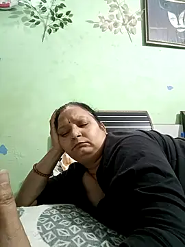 Kavya kapoor online show from 02-17-25, 08:52