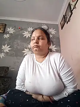 Kavya kapoor online show from 02-22-25, 04:40