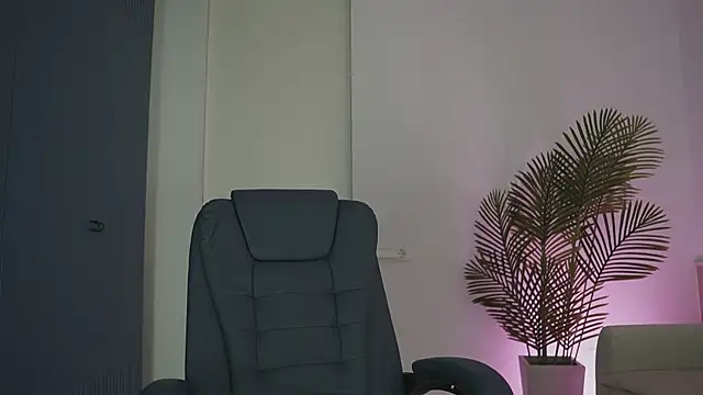 Yvonna One online show from 04-15-26, 02:13