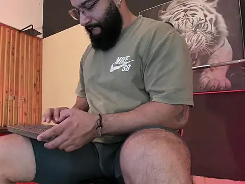 Luke  09 online show from 06-25-26, 11:37