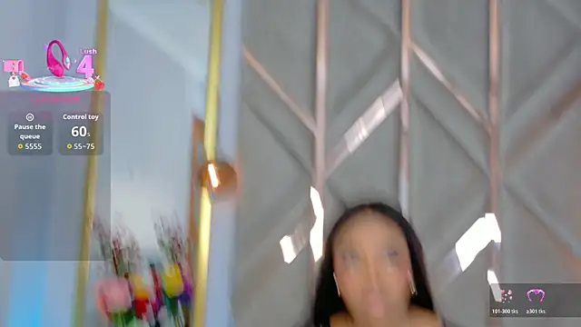 Lola King online show from 01-15-26, 03:55