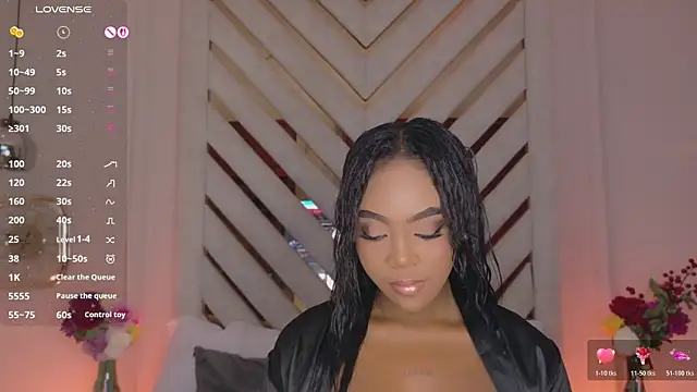 Lola King online show from 07-21-26, 04:04
