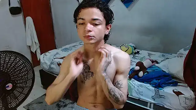 Lovebeng  online show from 11-06-25, 06:09