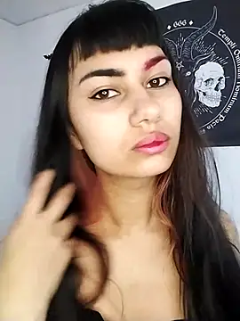 Little-Lucifer online show from 10-25-25, 03:40