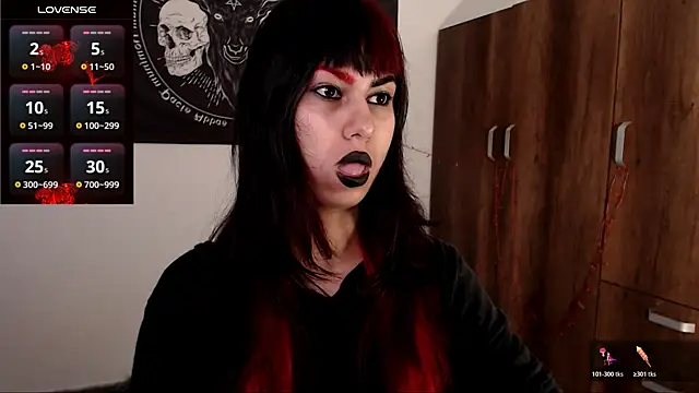 Snapshot of Little-Lucifer chatting on 05-24-26, 05:40 Little-Lucifer online show from 05-24-26, 05:40
