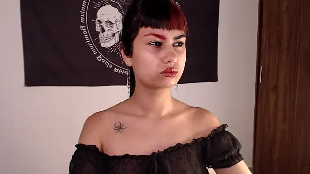 Snapshot of Little-Lucifer chatting on 07-09-26, 09:30 Little-Lucifer online show from 07-09-26, 09:30