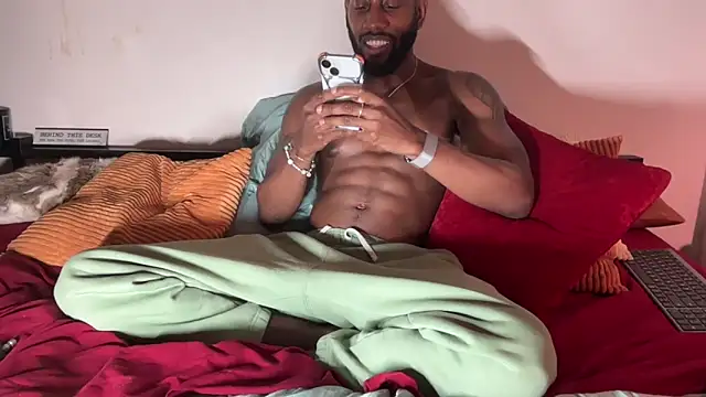 Snapshot of darkmattre07 chatting on 03-16-25, 03:47 darkmattre07 online show from 03-16-25, 03:47