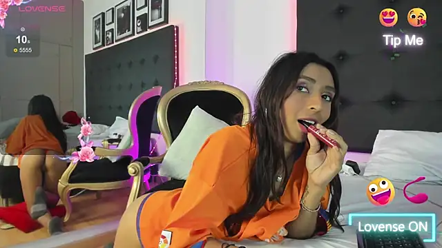 SaraDreamss online show from 01-07-25, 03:14