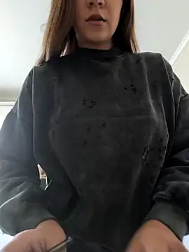 AliceBrayan online show from 09-11-25, 05:07