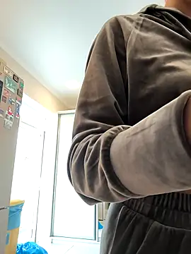 AliceBrayan online show from 10-08-25, 05:05