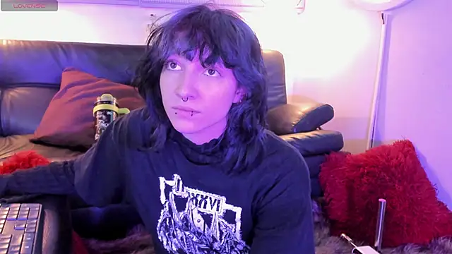 Ghosty Doll online show from 03-25-26, 08:04