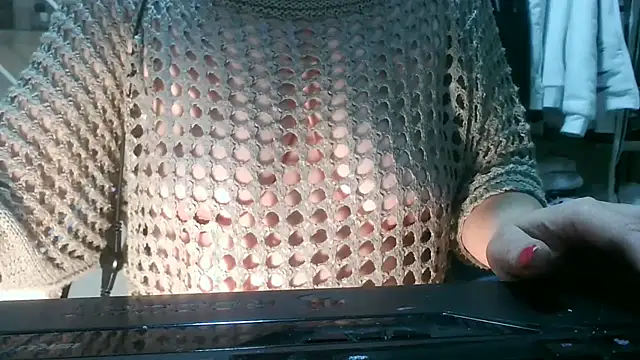 Snapshot of moni60 chatting on 11-18-25, 08:08 moni60 online show from 11-18-25, 08:08