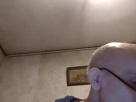 mariusica1xh online show from 12-17-25, 04:13