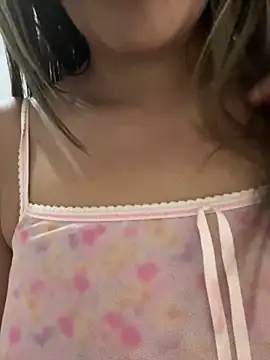 Gabizinhagirls online show from 04-16-26, 04:19