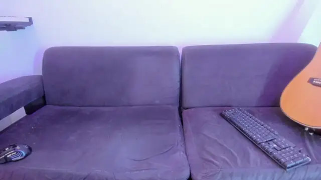 Henrikk senn online show from 04-06-26, 03:48