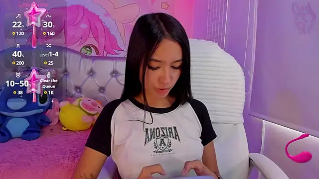 sophie ws online show from 12-21-24, 08:54