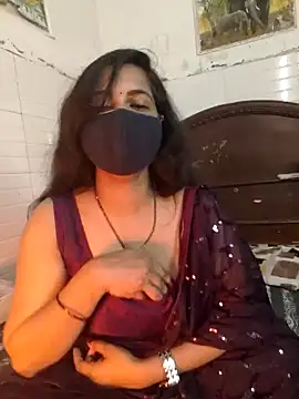 Snapshot of Nehubhabhi26 chatting on 02-01-25, 04:44 Nehubhabhi26 online show from 02-01-25, 04:44