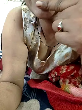 Snapshot of Nehubhabhi26 chatting on 02-23-25, 09:33 Nehubhabhi26 online show from 02-23-25, 09:33