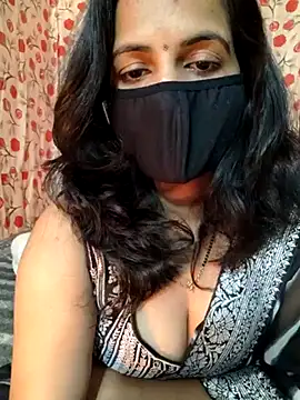 Snapshot of Nehubhabhi26 chatting on 03-08-25, 05:11 Nehubhabhi26 online show from 03-08-25, 05:11