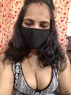 Snapshot of Nehubhabhi26 chatting on 03-11-25, 08:52 Nehubhabhi26 online show from 03-11-25, 08:52