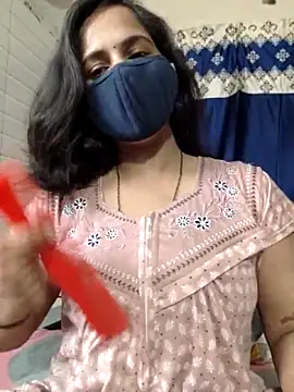 Snapshot of Nehubhabhi26 chatting on 09-17-25, 04:03 Nehubhabhi26 online show from 09-17-25, 04:03