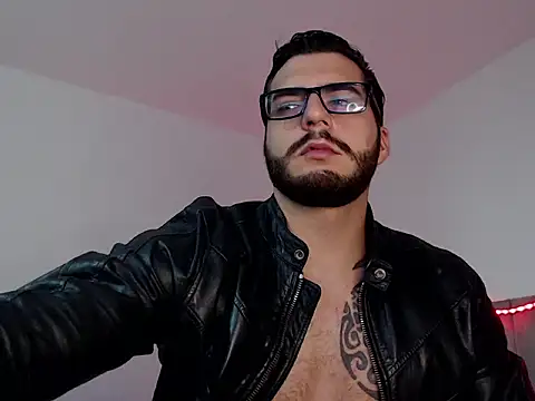 thomas gun online show from 11-10-25, 04:00