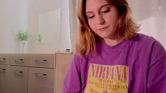 Diana Flower online show from 09-26-25, 09:24