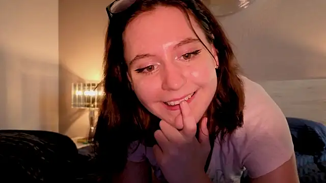 Diana Flower online show from 10-21-25, 10:27